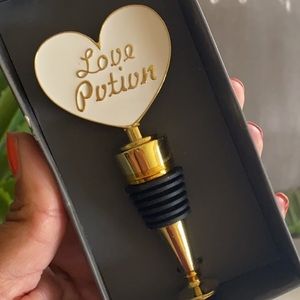 ❤️… Nordstrom Rack Heart Bottle Stopper